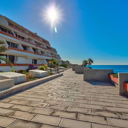 Apto 108 Wonder Located In Front Of The Sea With Swimming Pool Appartement *